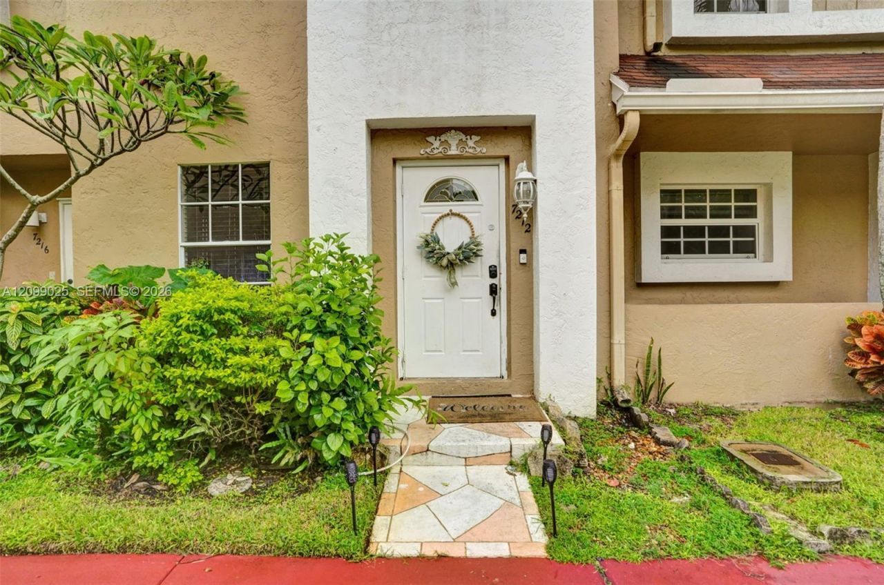 7212 Woodmont Ave , Tamarac, FL 33321 Photo