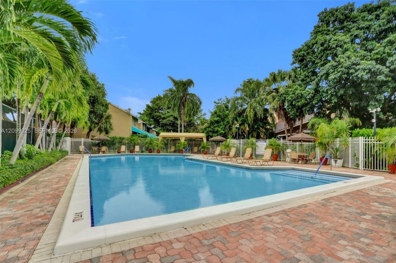 7212 Woodmont Ave , Tamarac, FL 33321 Photo