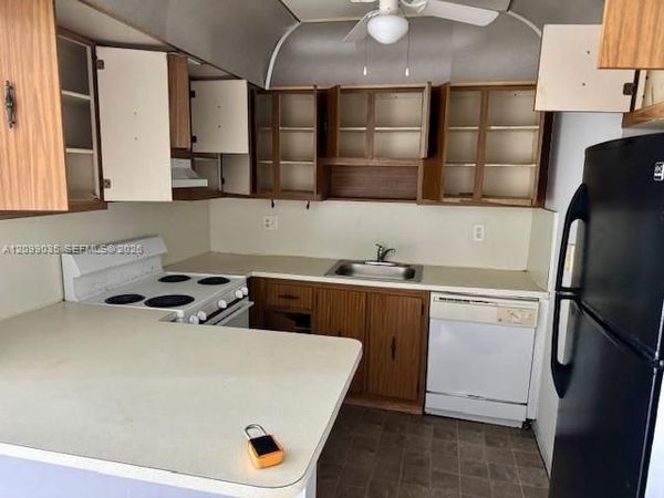 2029 NW 46th Ave , Unit E406, Lauderhill, FL 33313