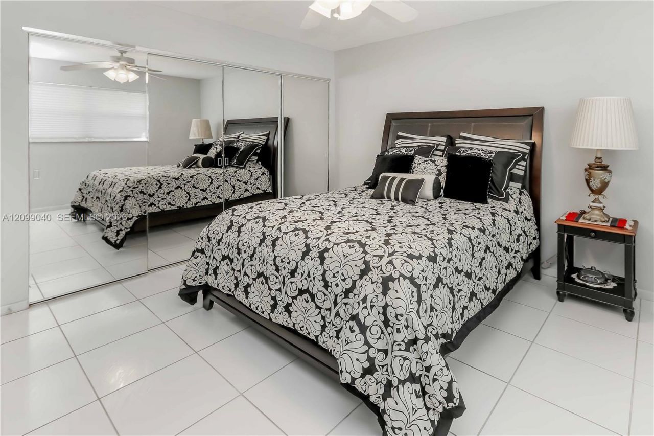 1550 N 12th Ct , Unit 1A, Hollywood, FL 33019 Photo