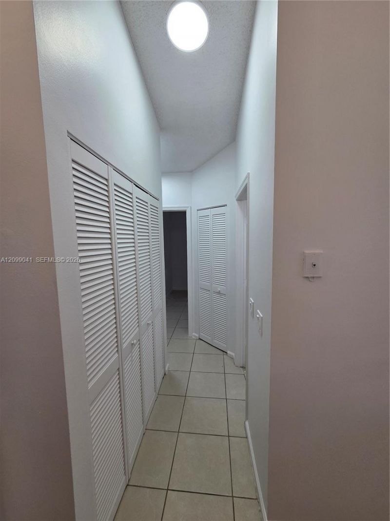 16 Via De Casas Sur , Unit 201, Boynton Beach, FL 33426 Photo