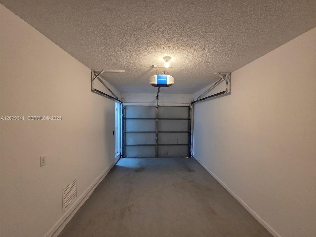 16 Via De Casas Sur , Unit 201, Boynton Beach, FL 33426 Photo