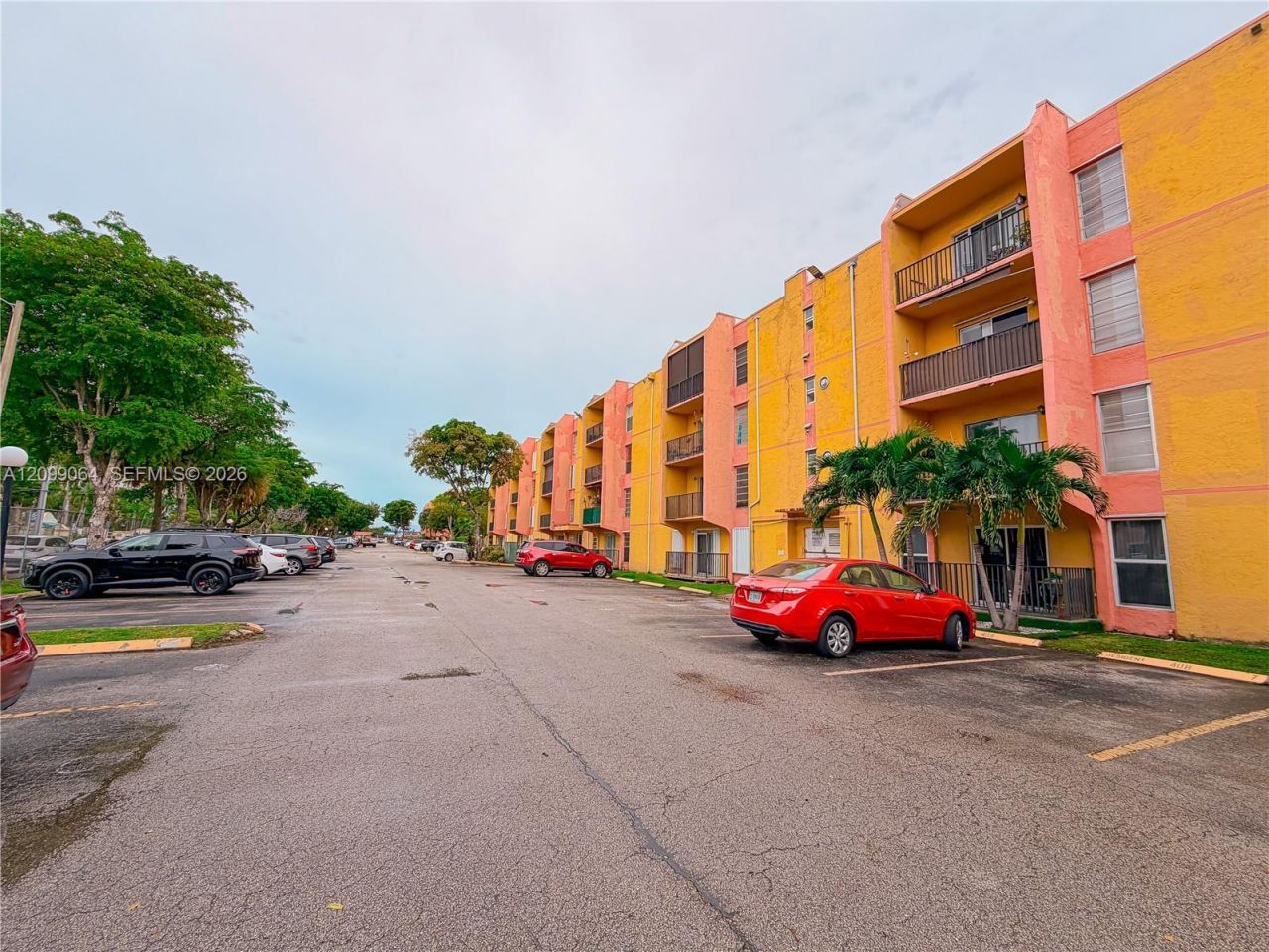 4705 NW 7th St , Unit 408-7, Miami, FL 33126 Photo