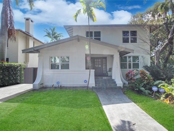 120 NE 44th St , Miami, FL 33137