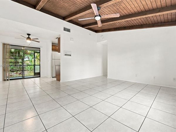 487 Glenwood Dr , Unit 487, West Palm Beach, FL 33415