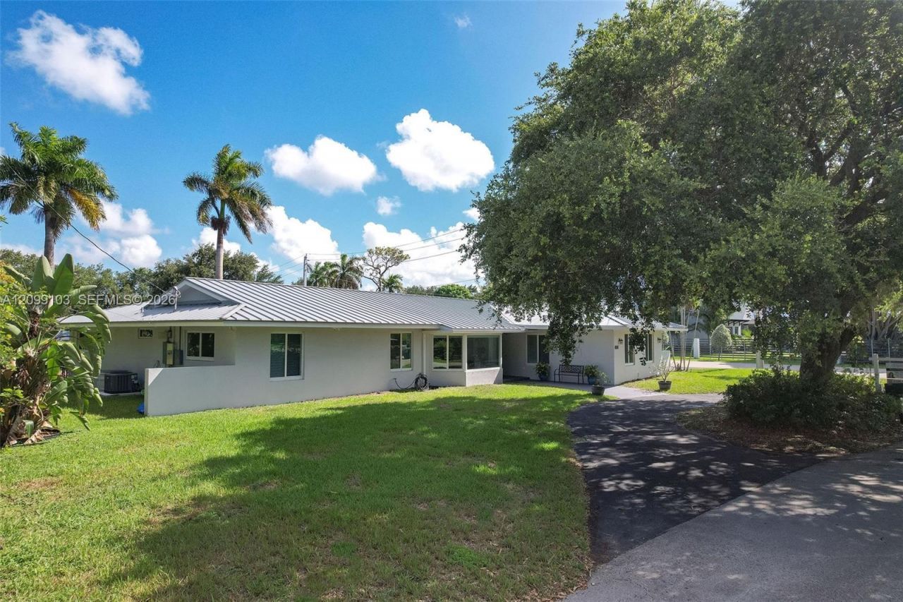 7980 SW 108th St , Miami, FL 33156 Photo