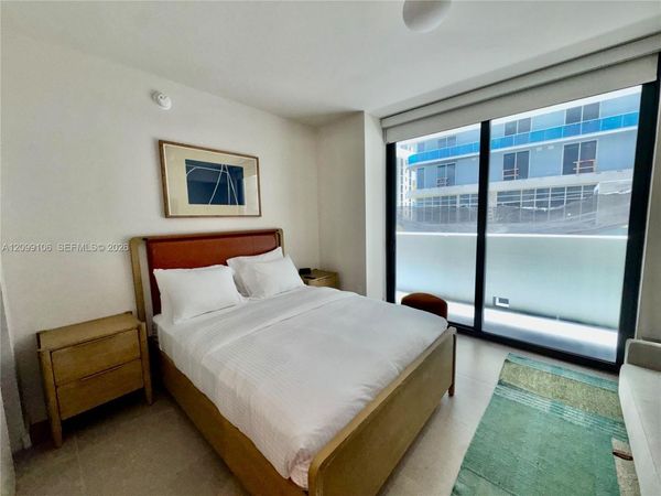 11 NE 6th St , Unit 208, Miami, FL 33132
