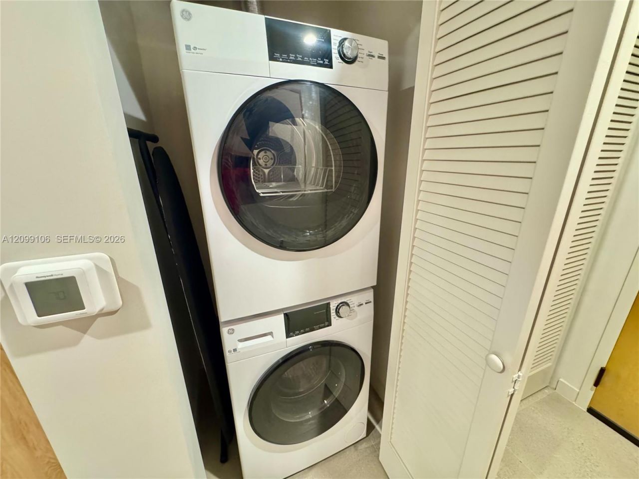 11 NE 6th St , Unit 208, Miami, FL 33132 Photo