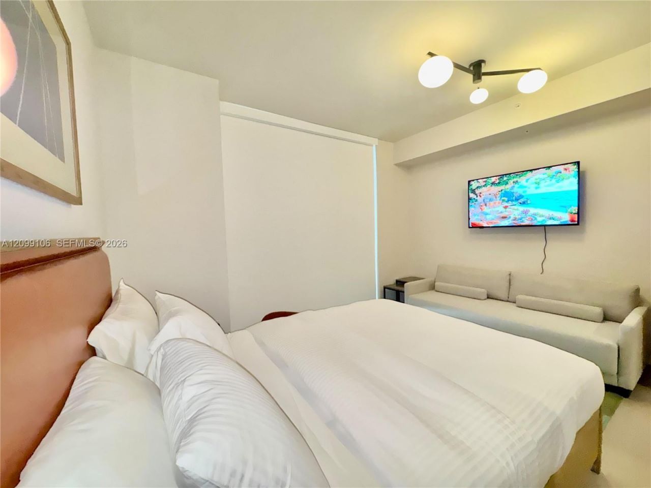 11 NE 6th St , Unit 208, Miami, FL 33132 Photo