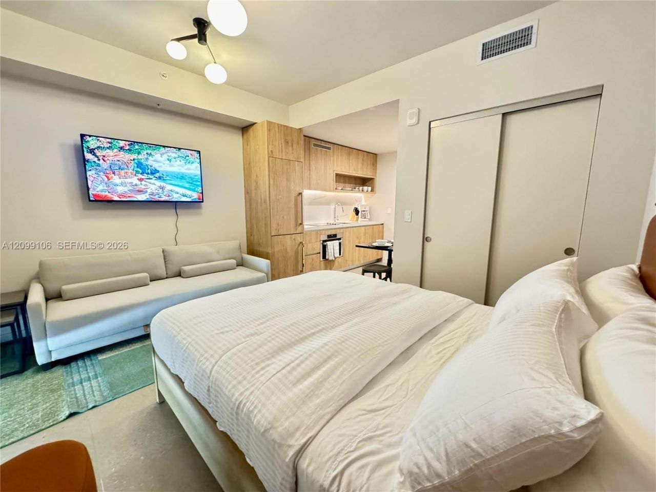 11 NE 6th St , Unit 208, Miami, FL 33132 Photo