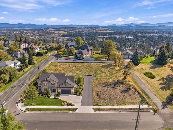 8616 N Panorama Dr, Spokane, WA 99208