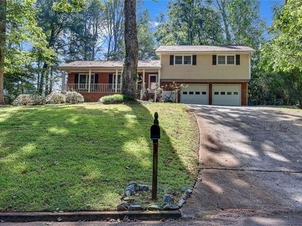 5728 Four Winds Court SW, Lilburn, GA 30047