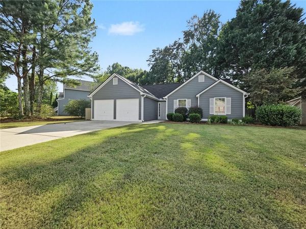 4887 Lake Park Lane , Acworth, GA 30101
