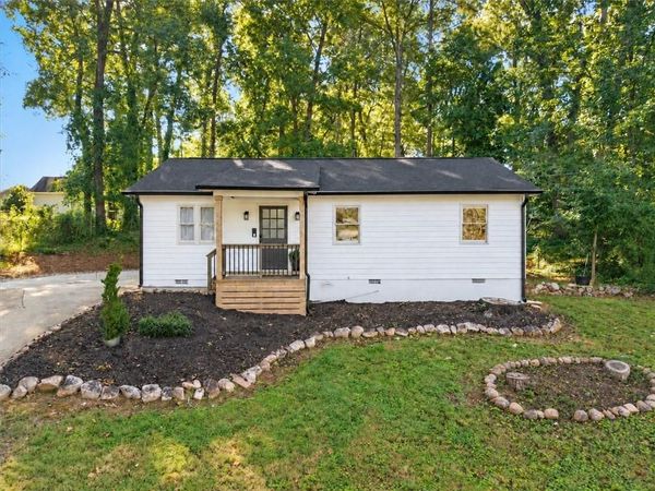 881 Brighton Drive , Lawrenceville, GA 30043