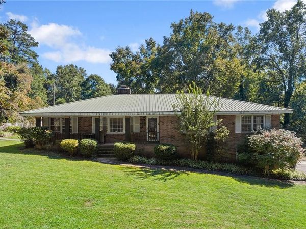 612 Habersham Mills Road , Demorest, GA 30535