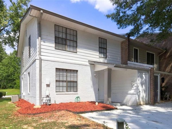 738 Dunaire Way , Jonesboro, GA 30238