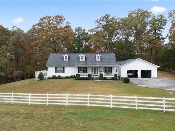 871 Robinson Road , Chatsworth, GA 30705