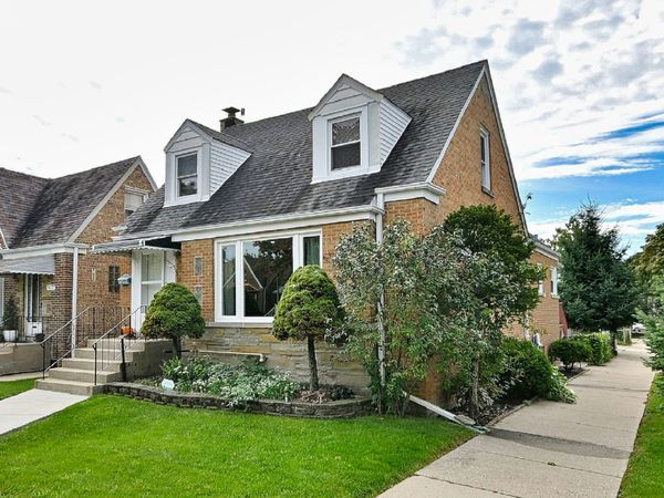 7041 W SCHOOL Street , Chicago, IL 60634