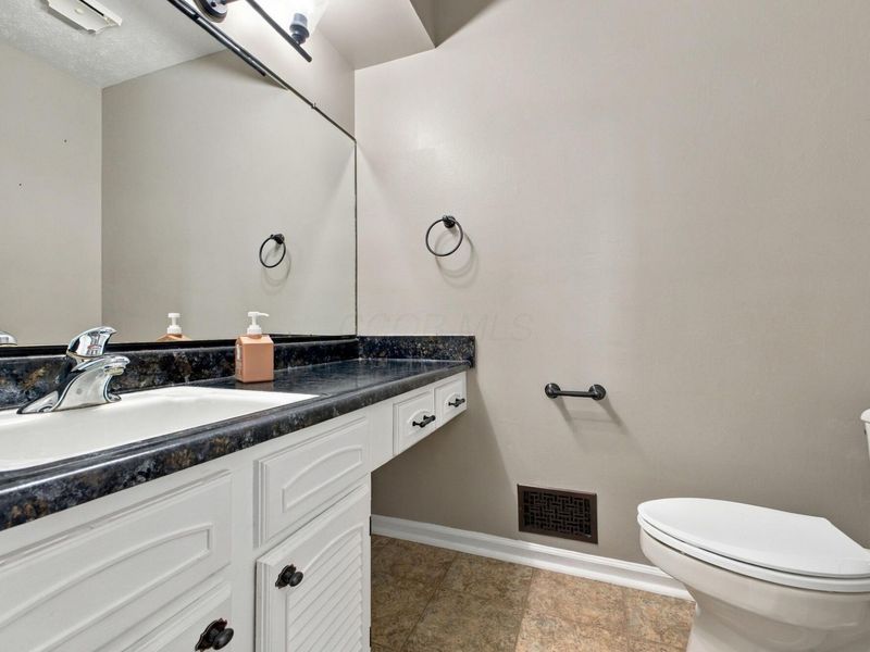 5449 Timberlake Circle, Orient, OH 43146 Photo 16