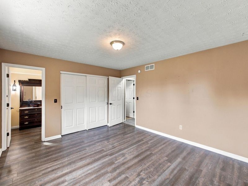 5449 Timberlake Circle, Orient, OH 43146 Photo 18