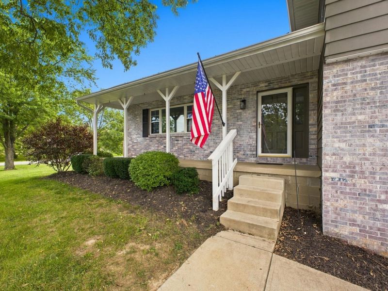 5449 Timberlake Circle, Orient, OH 43146 Photo 4