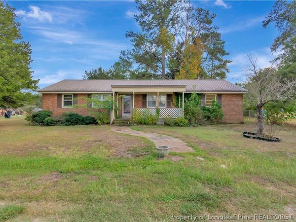 127 Lake Drive, Lumberton, NC 28358