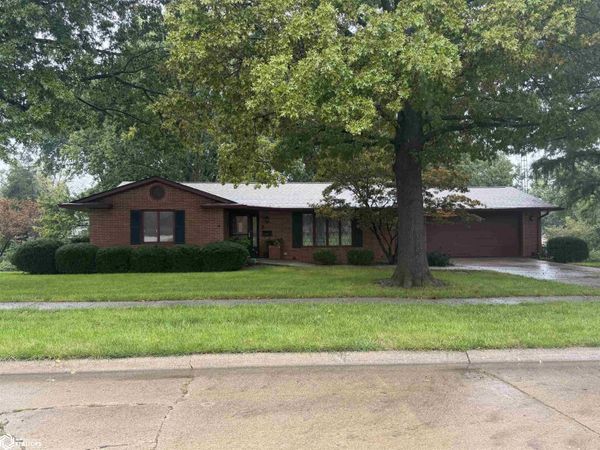 818 S 17Th Street, Centerville, IA 52544