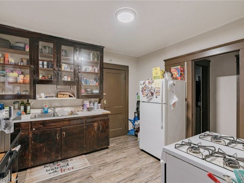 3527 W 125th Street, Cleveland, OH 44111 Photo 8