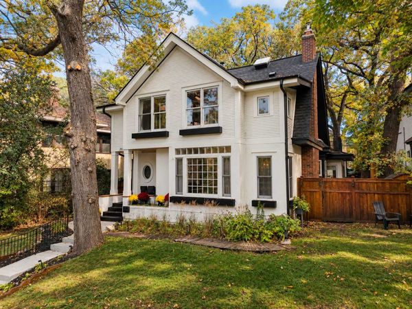 2510 W 22nd Street , Minneapolis, MN 55405