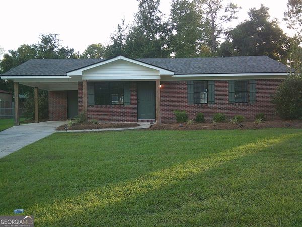 4904 Pikes Pond Rd, Lake Park, GA 31636
