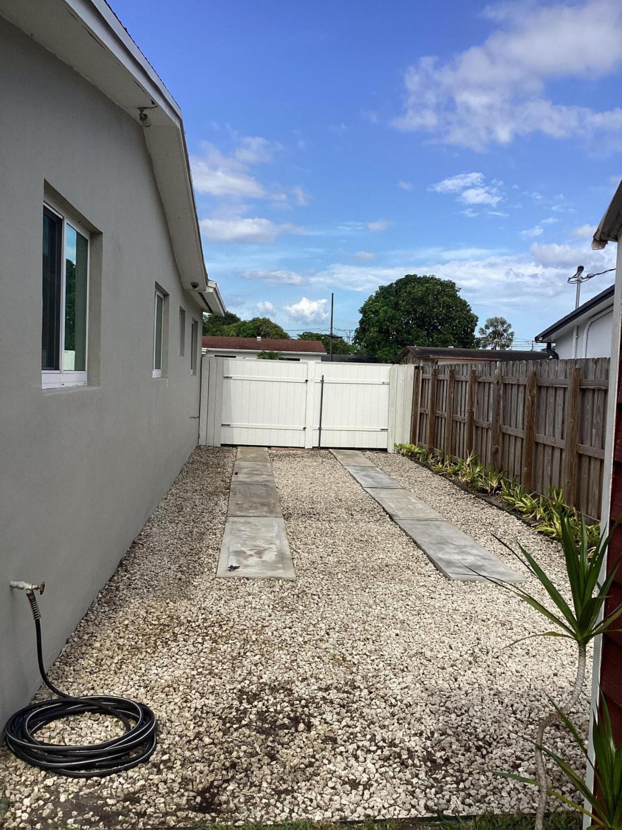720 SW 69th Avenue, Pembroke Pines, FL 33023 Photo