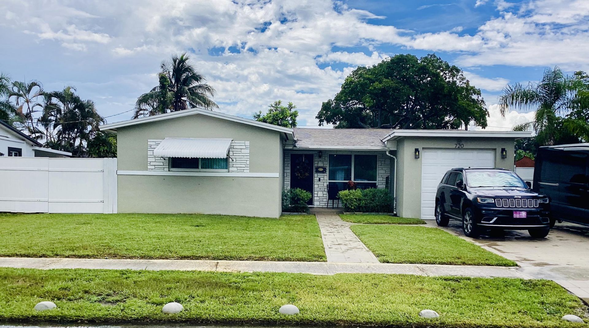 720 SW 69th Avenue, Pembroke Pines, FL 33023 Photo