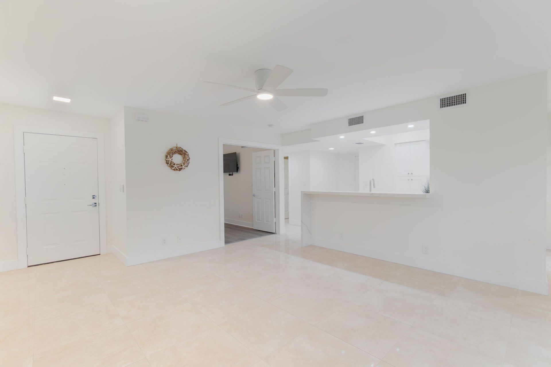 12660 Shoreline Drive, Unit 1C, Wellington, FL 33414 Photo