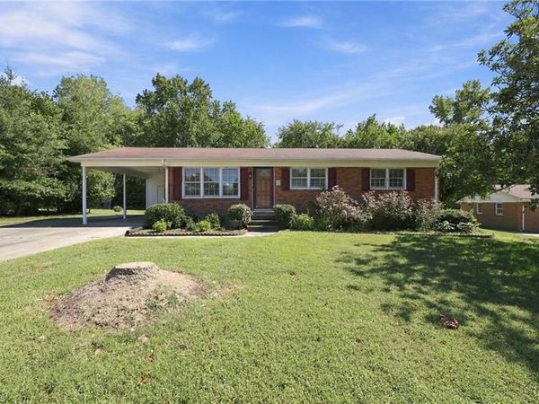625 Holly Street , Burlington, NC 27217