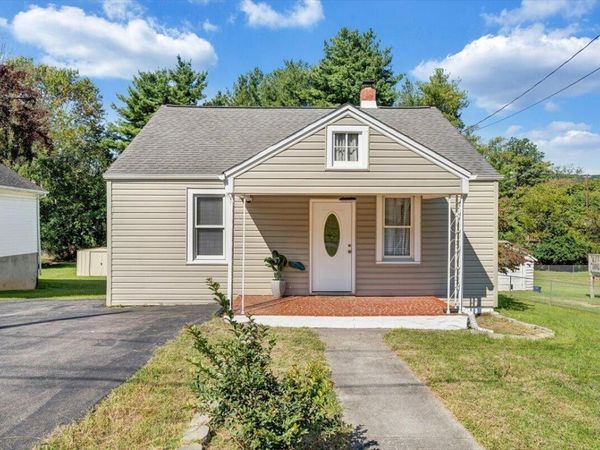 3647 Ventnor RD SE, Roanoke, VA 24014