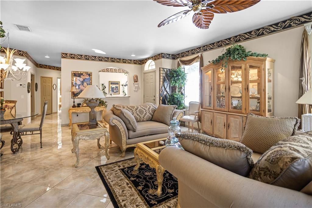 14561 Daffodil Dr, Unit 1901, Fort Myers, FL 33919 Photo