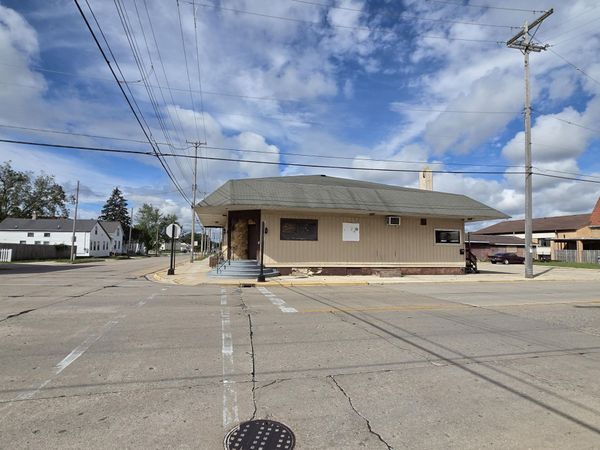 1200 Madison St, Two Rivers, WI 54241