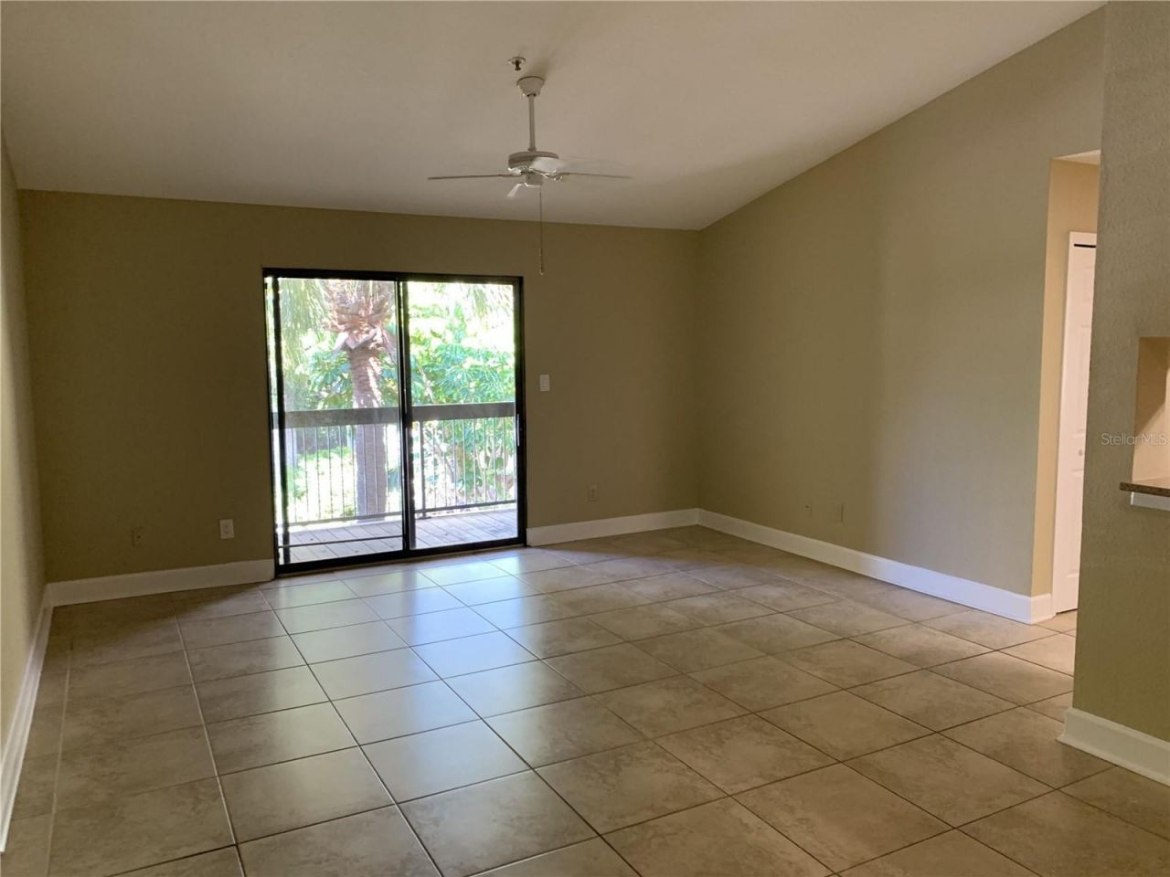 4033 Crockers Lake Boulevard, Unit 21, Sarasota, FL 34238 Photo