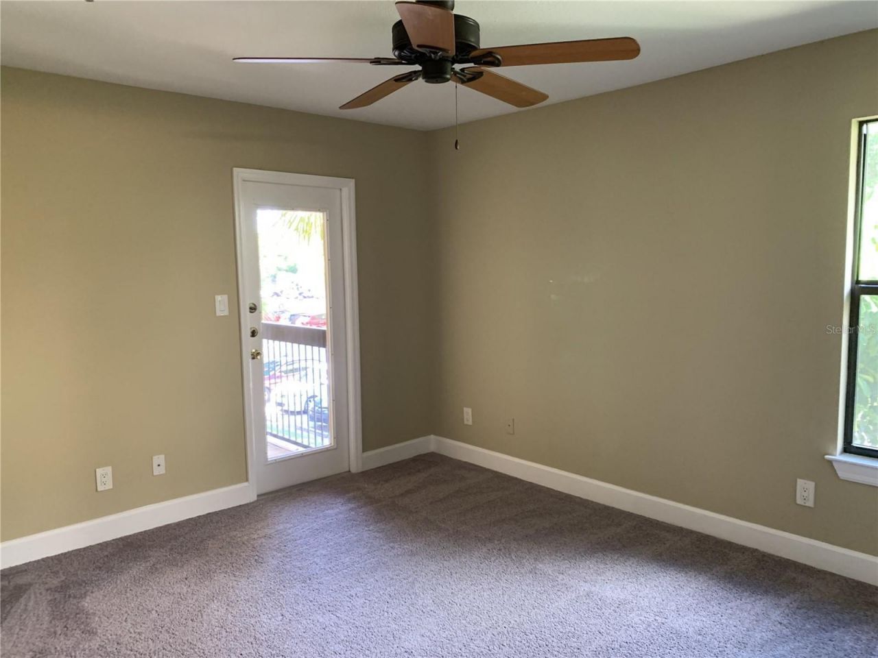 4033 Crockers Lake Boulevard, Unit 21, Sarasota, FL 34238 Photo