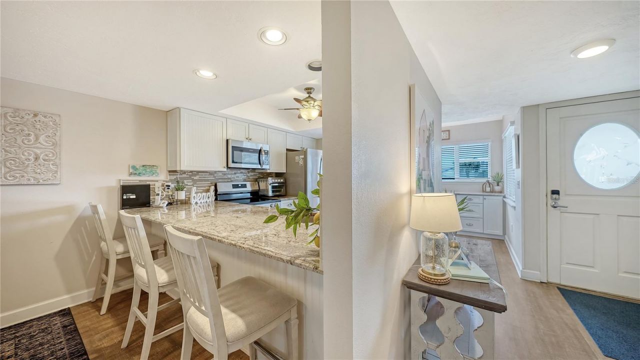 1350 Siesta Bayside Drive , Unit 1350B, Sarasota, FL 34242 Photo