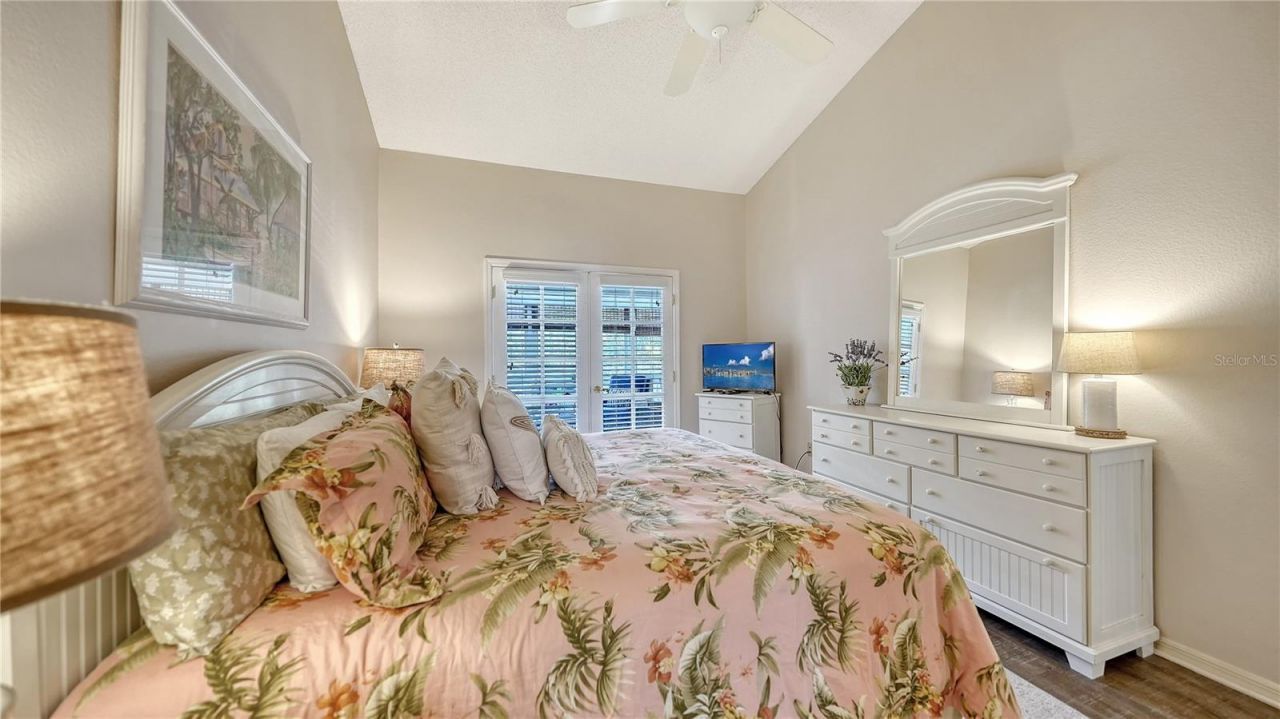 1350 Siesta Bayside Drive , Unit 1350B, Sarasota, FL 34242 Photo