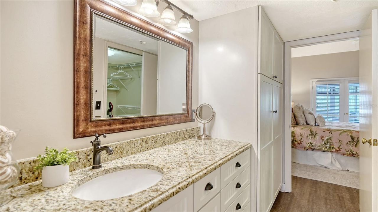 1350 Siesta Bayside Drive , Unit 1350B, Sarasota, FL 34242 Photo