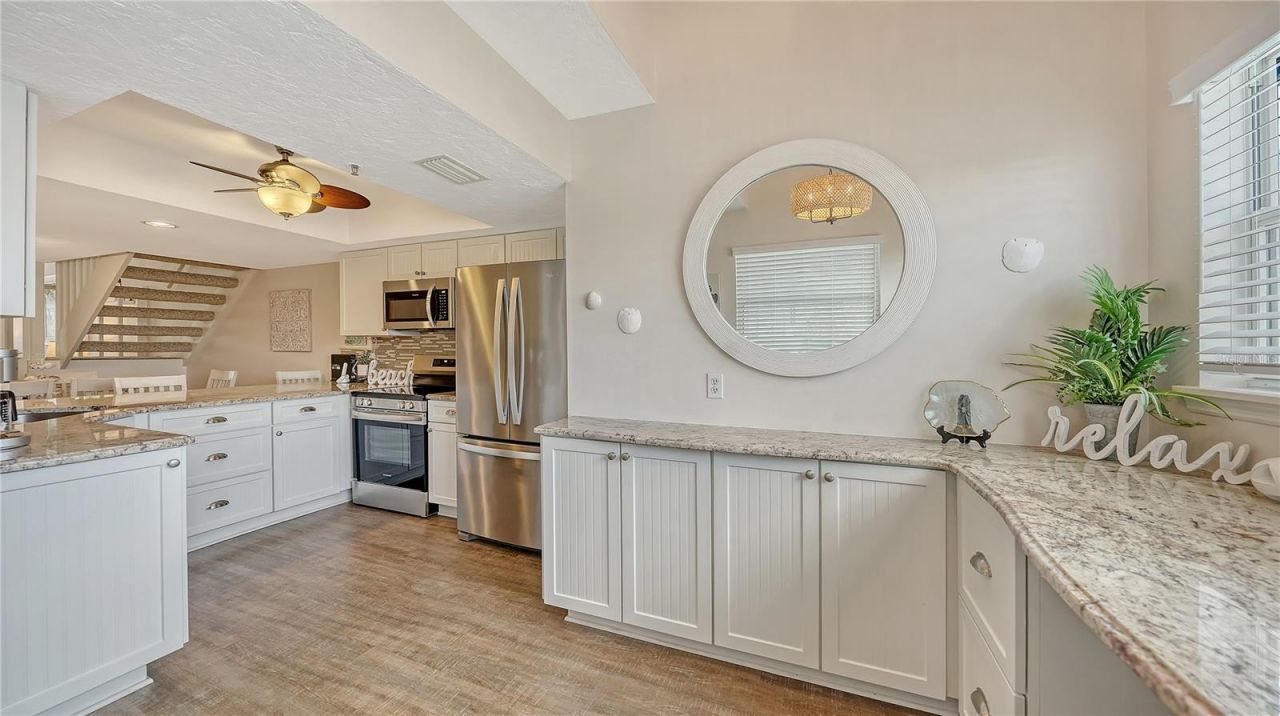 1350 Siesta Bayside Drive , Unit 1350B, Sarasota, FL 34242 Photo