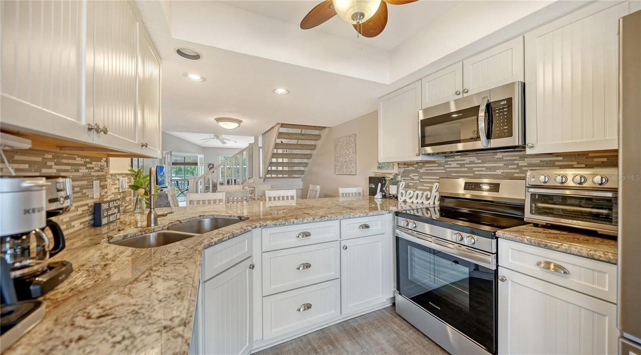 1350 Siesta Bayside Drive , Unit 1350B, Sarasota, FL 34242 Photo
