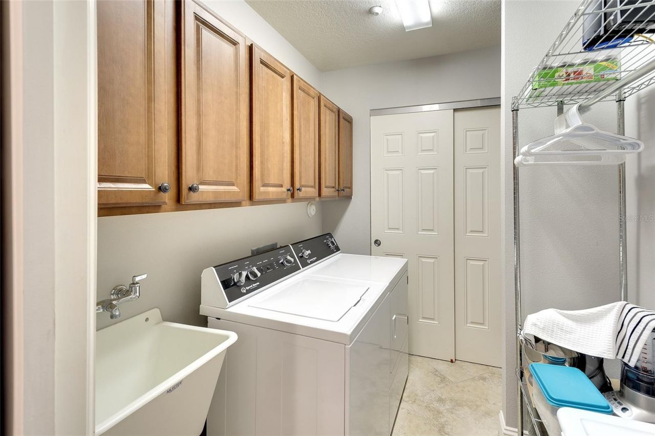 7612 Lake Vista Court, Unit 203, Lakewood Ranch, FL 34202 Photo