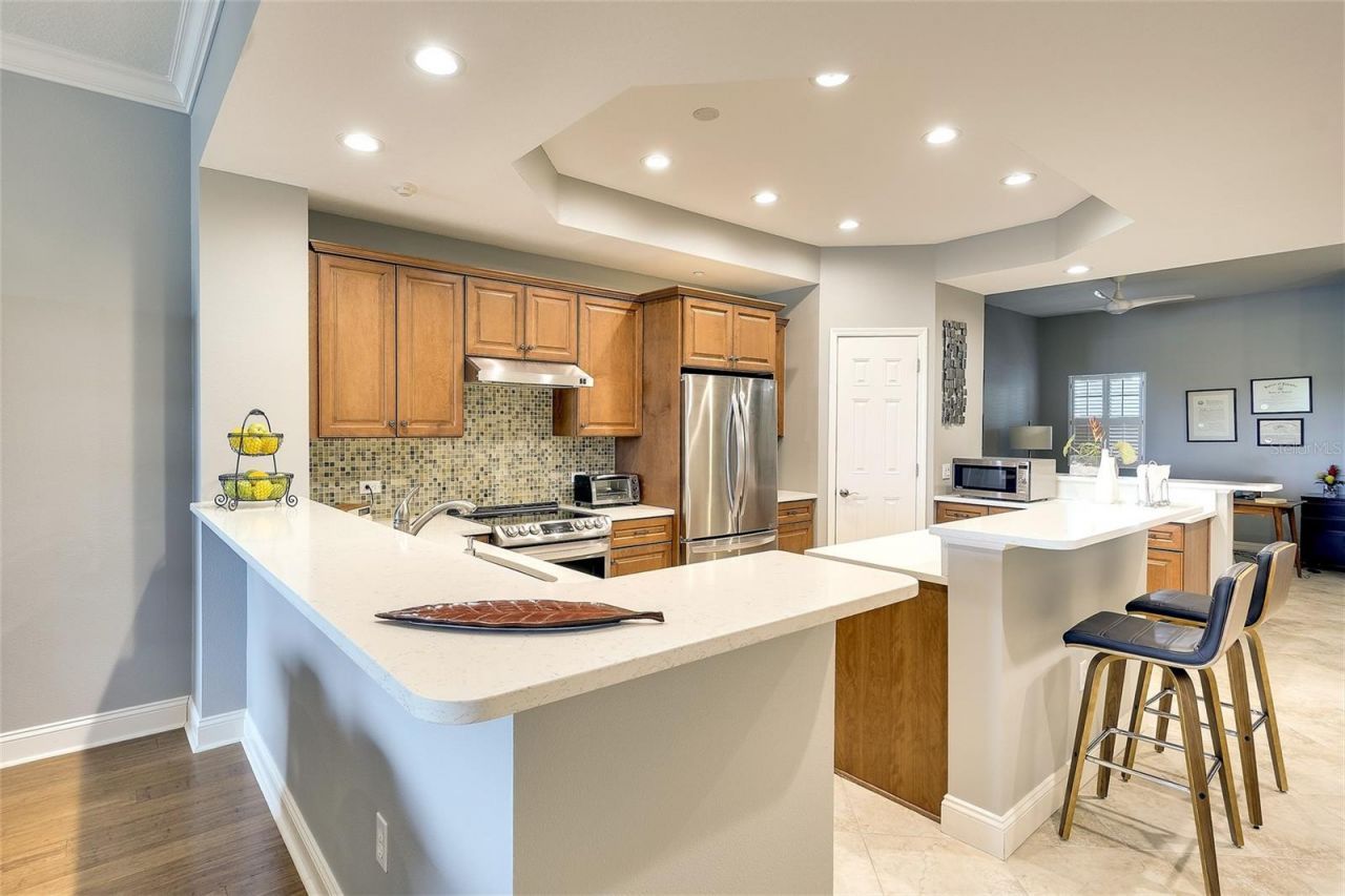 7612 Lake Vista Court, Unit 203, Lakewood Ranch, FL 34202 Photo