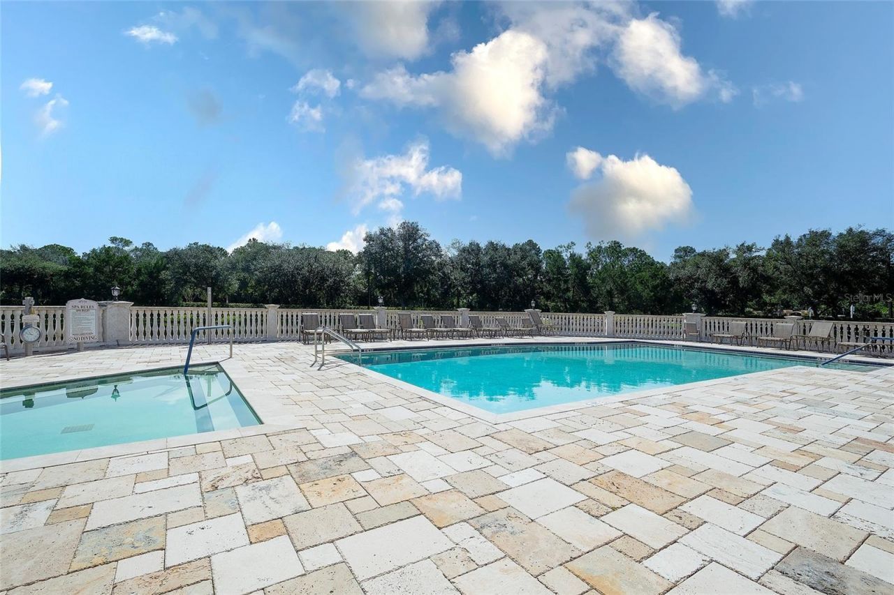 7612 Lake Vista Court, Unit 203, Lakewood Ranch, FL 34202 Photo