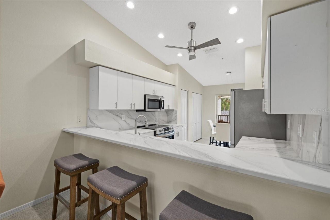 9580 High Gate Drive , Unit 1822, Sarasota, FL 34238 Photo