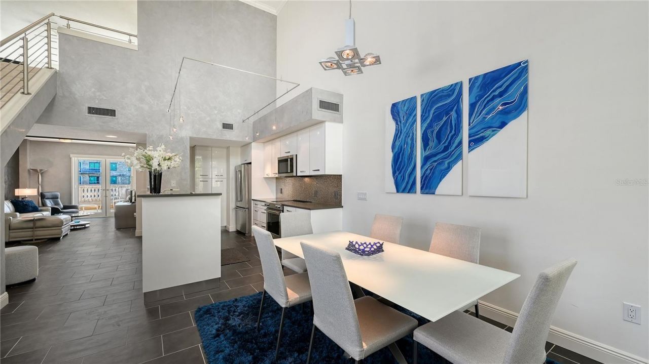 800 N Tamiami Trail , Unit 321, Sarasota, FL 34236 Photo