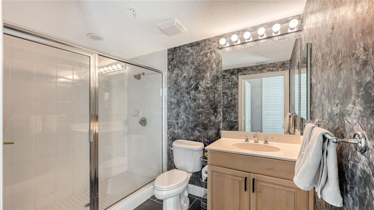 800 N Tamiami Trail , Unit 321, Sarasota, FL 34236 Photo